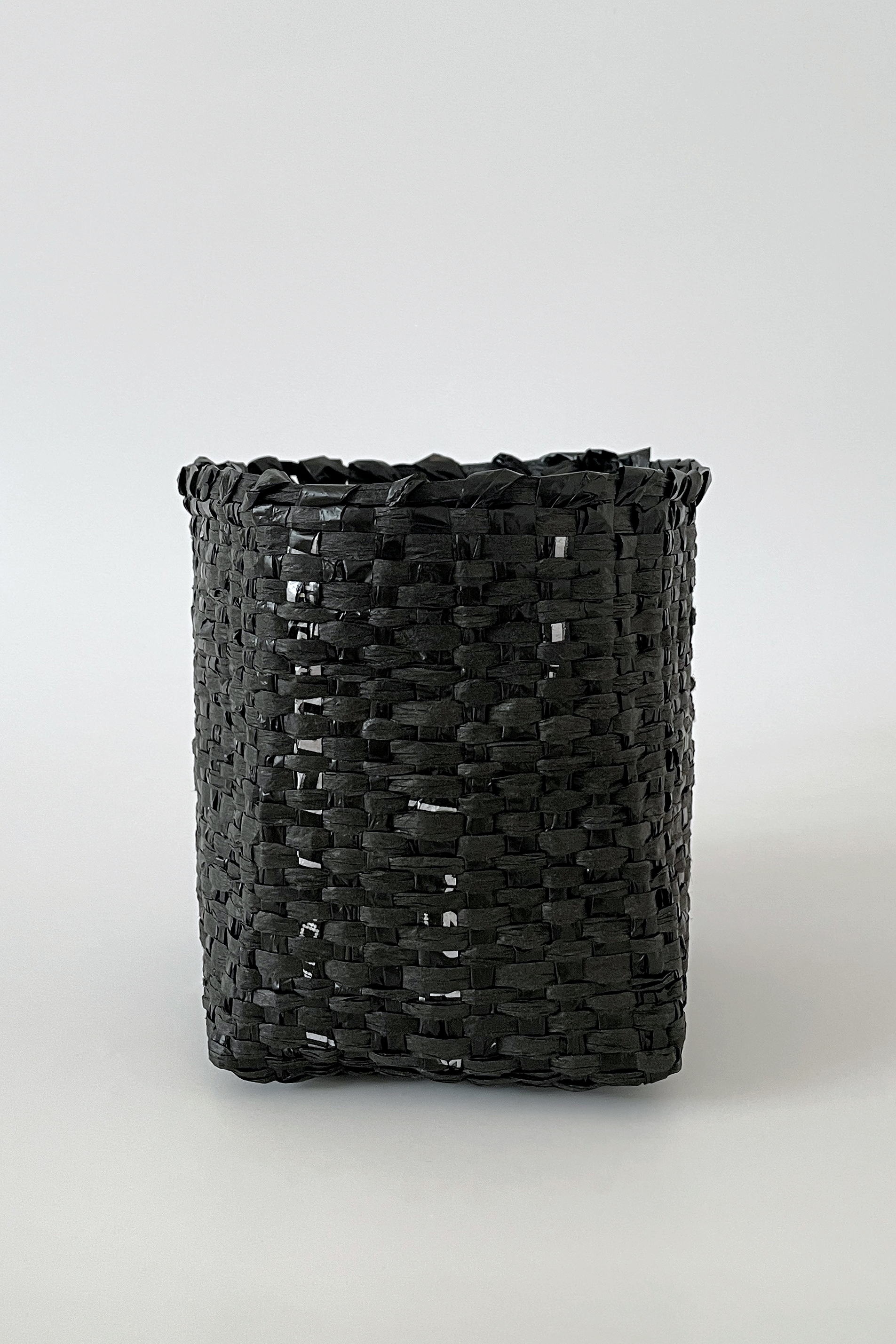 Sustainable woven basket - Black