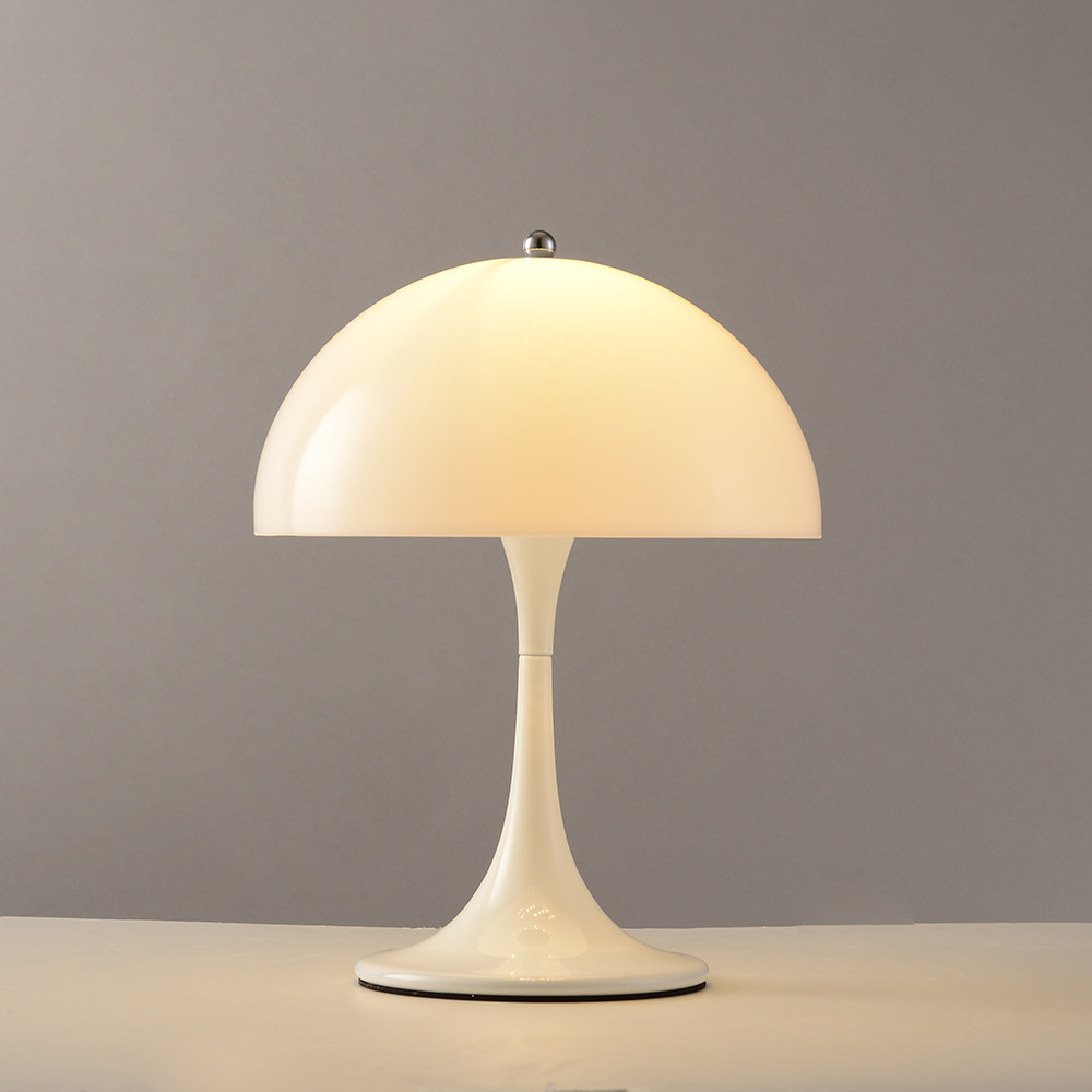 PANTELLA TABLE LAMP